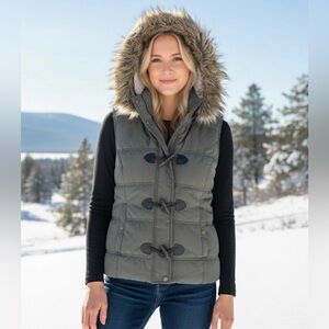 Maurices Olive Green Vest Jacket Quilted Detachable Hood Toggle & Zip Blue XL